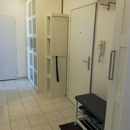 Slunny Byt 3+kk S Balkonem דירה