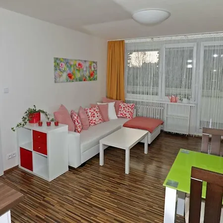 Slunny Byt 3+kk S Balkonem * פראג
